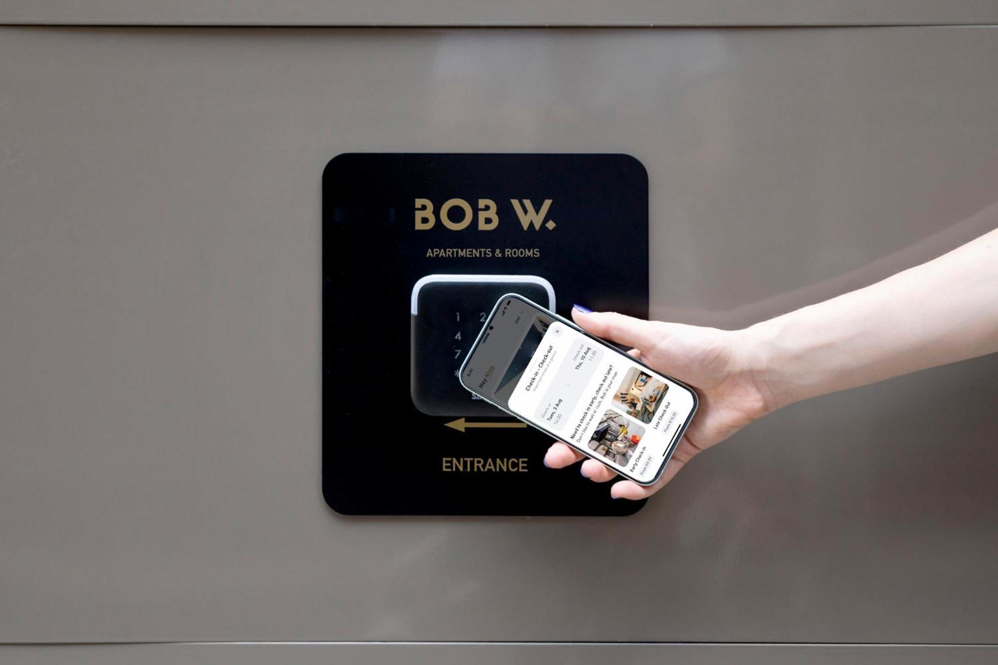 Bob W City Centre ヘルシンキ エクステリア 写真
